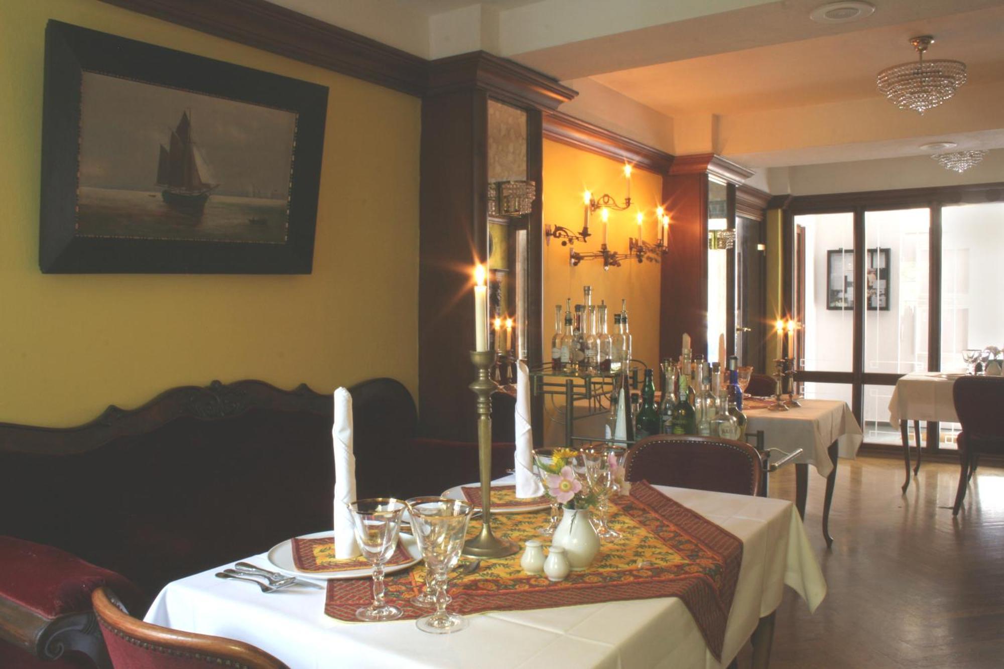 Hotel Reingard Вісмар Екстер'єр фото